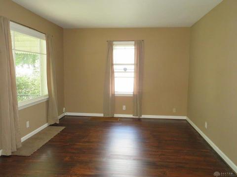 2834 Hazel Ave, Dayton, OH 45420 photo 2