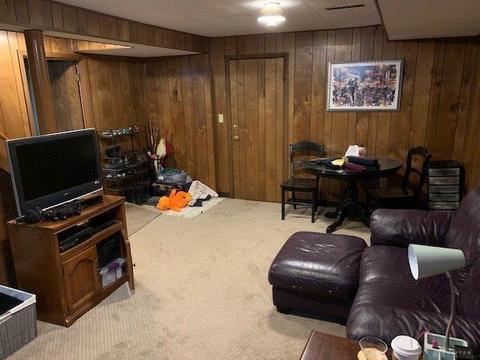 322 S Grove Ct, Cincinnati, OH 45215 photo 9