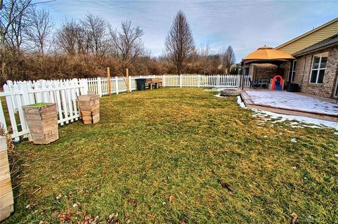 1647 Wimbledon Dr, Fairborn, OH 45324 photo 18