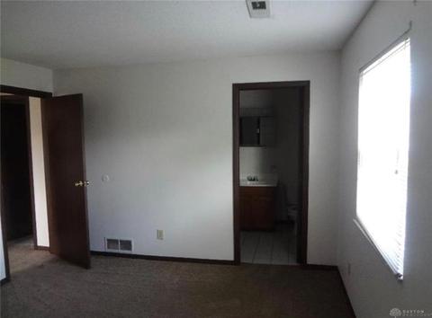 860 Gordon Smith Blvd, Hamilton, OH 45013 photo 5