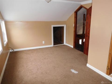 311 Hickory Dr, Springfield, OH 45503 photo 8