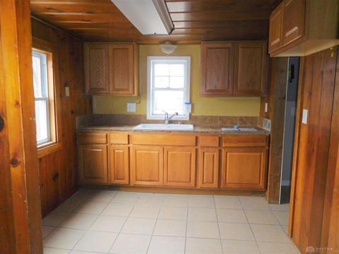 311 Hickory Dr, Springfield, OH 45503 photo 5