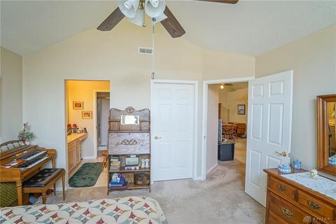 2154 Willow Run Cir, Enon, OH 45323 photo 9