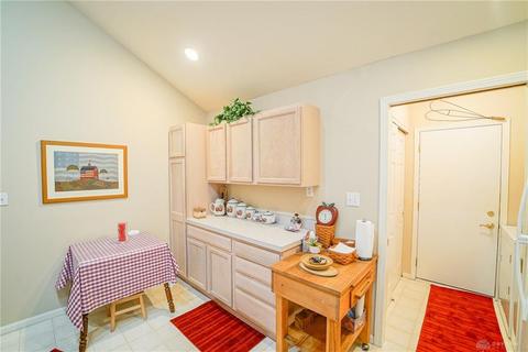 2154 Willow Run Cir, Enon, OH 45323 photo 11