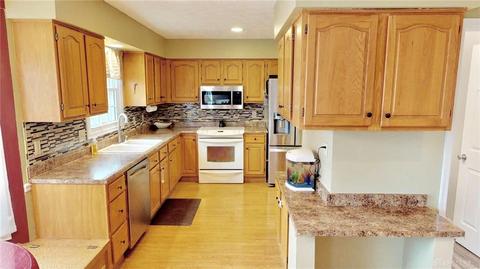 796 Farmbrook Dr, Beavercreek, OH 45430 photo 7