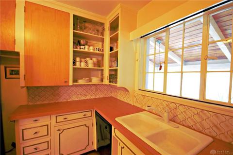 4000 Brookdale Dr, Dayton, OH 45429 photo 4