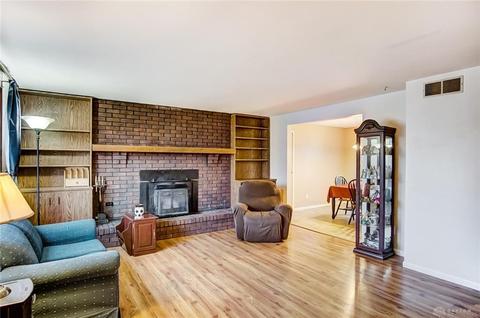 264 Wiesen Ln, Dayton, OH 45439 photo 3