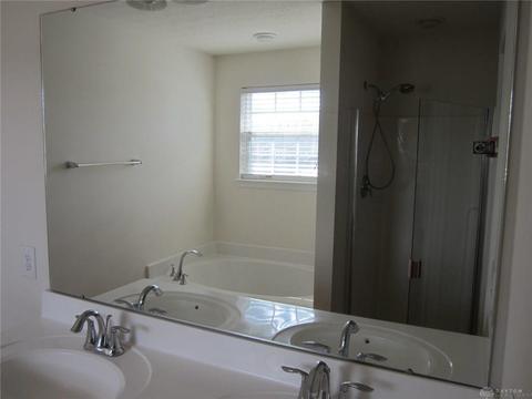 1212 Artesian Ln, Fairborn, OH 45324 photo 17