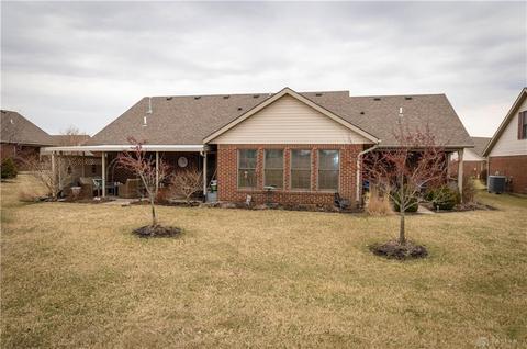 1814 Willow Lakes Dr, Springfield, OH 45502 photo 2