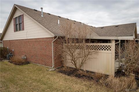 1814 Willow Lakes Dr, Springfield, OH 45502 photo 26
