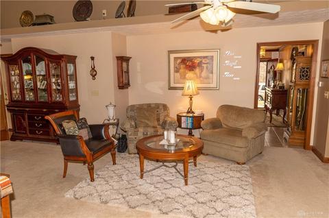 1814 Willow Lakes Dr, Springfield, OH 45502 photo 5