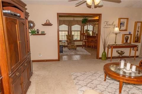 1814 Willow Lakes Dr, Springfield, OH 45502 photo 9