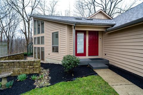 8281 Rhine Way, Dayton, OH 45458 photo 3
