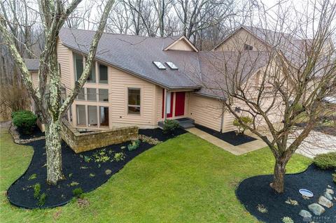 8281 Rhine Way, Dayton, OH 45458 photo 2