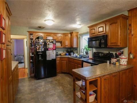 101 E Race St, Spring Valley, OH 45370 photo 12