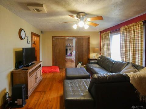 101 E Race St, Spring Valley, OH 45370 photo 5