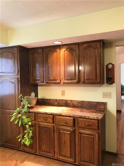 1611 Redbush Ave, Dayton, OH 45420 photo 10