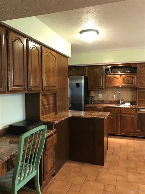 1611 Redbush Ave, Dayton, OH 45420 photo 9