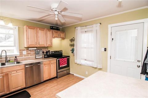 1945 E Bataan Dr, Dayton, OH 45420 photo 7