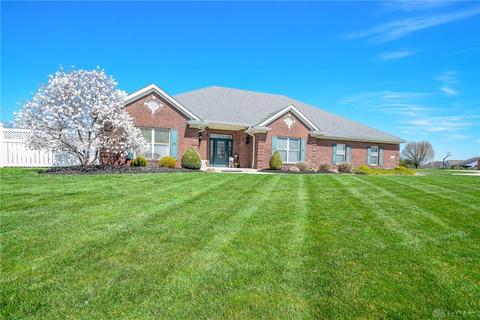439 Ramsgate Dr, Beavercreek, OH 45430 photo 1