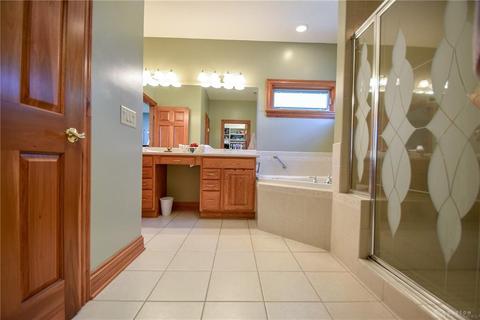 439 Ramsgate Dr, Beavercreek, OH 45430 photo 33