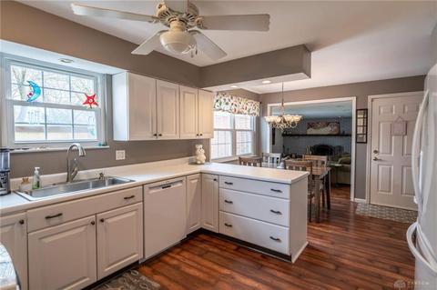 4640 Glenheath Dr, Dayton, OH 45440 photo 8