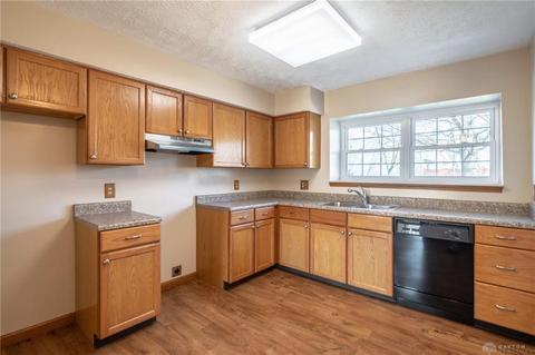 296 Progress Rd, Dayton, OH 45449 photo 7
