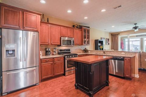 651 Mackenzie Ct, Dayton, OH 45458 photo 8