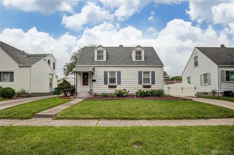 2123 E Bataan Dr, Dayton, OH 45420 photo 2