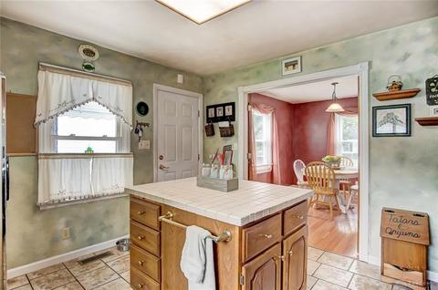 2123 E Bataan Dr, Dayton, OH 45420 photo 7
