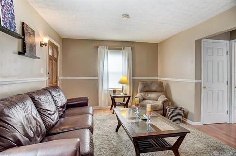 2123 E Bataan Dr, Dayton, OH 45420 photo 5