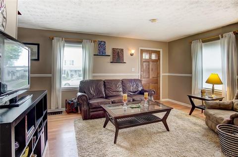 2123 E Bataan Dr, Dayton, OH 45420 photo 6