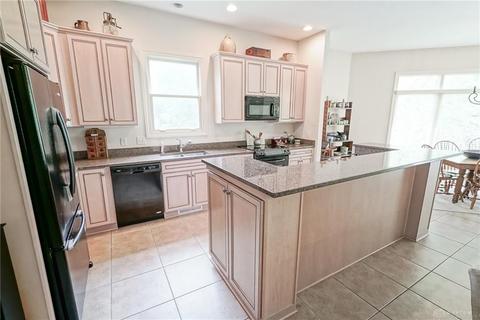 876 Eagle Run Dr, Dayton, OH 45458 photo 8