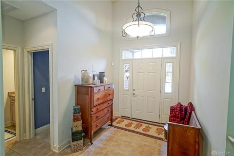 876 Eagle Run Dr, Dayton, OH 45458 photo 3