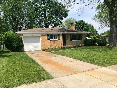 1921 Echo Wood Ct, Dayton, OH 45429 photo 1