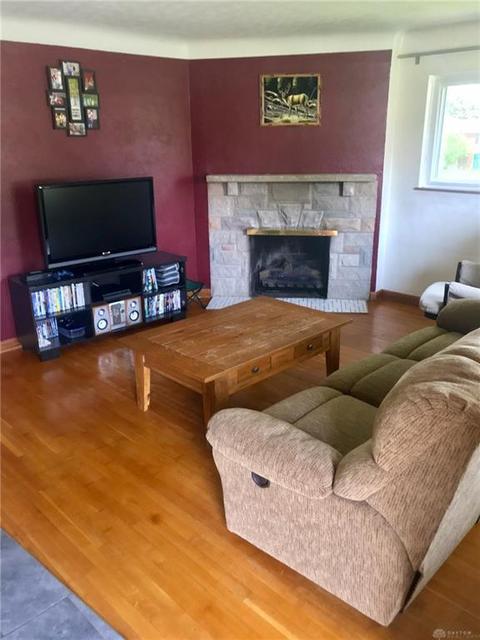 1921 Echo Wood Ct, Dayton, OH 45429 photo 3