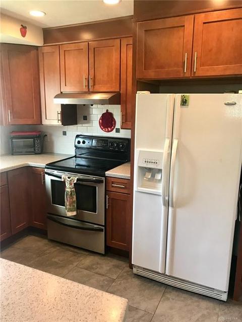 1921 Echo Wood Ct, Dayton, OH 45429 photo 7