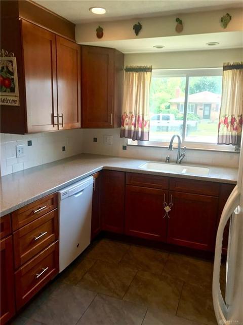 1921 Echo Wood Ct, Dayton, OH 45429 photo 6