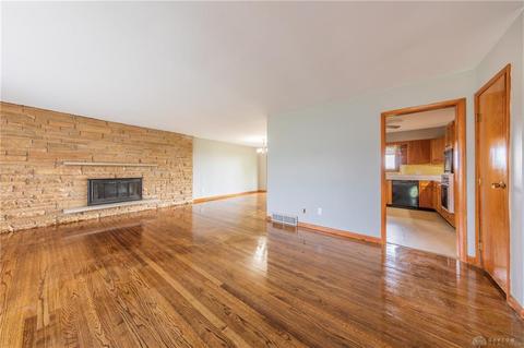 2710 Northbourne Dr, Springfield, OH 45506 photo 3
