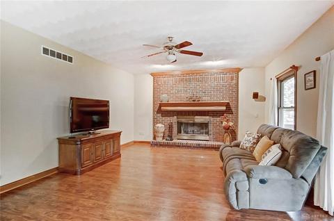 256 Timberleaf Dr, Beavercreek, OH 45430 photo 14