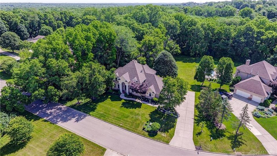  468 Leigh Dr, Beavercreek, OH 45434 photo 2