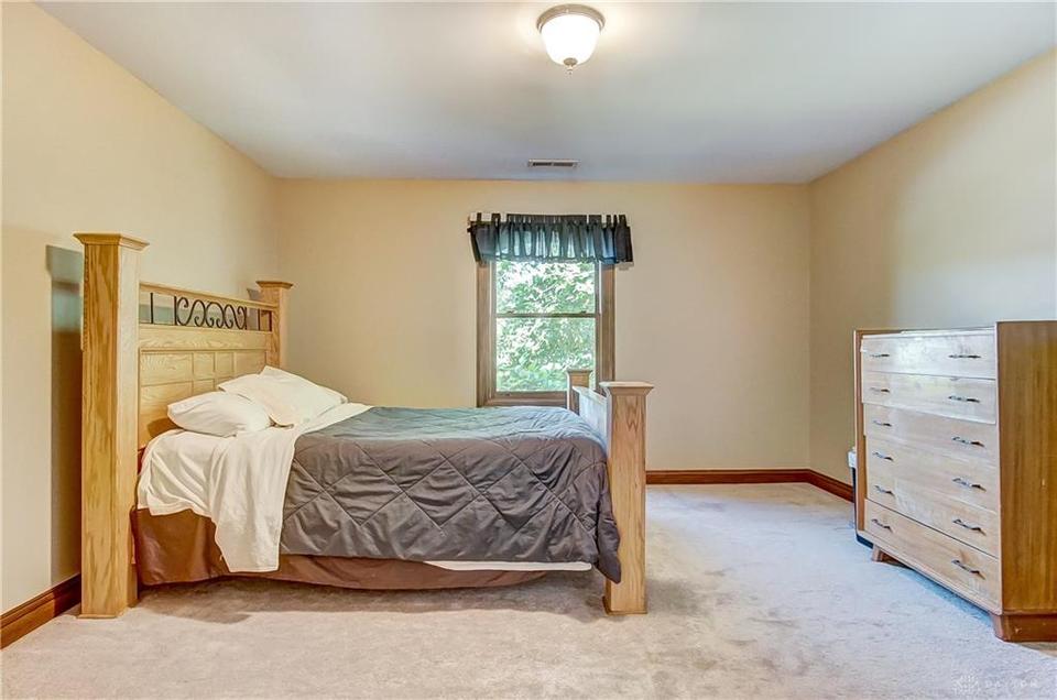  468 Leigh Dr, Beavercreek, OH 45434 photo 44