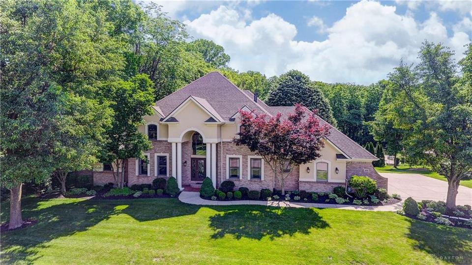  468 Leigh Dr, Beavercreek, OH 45434 photo 1