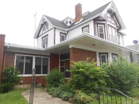 212 E Walnut St, Covington, OH 45318 photo 3