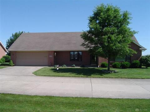 1742 Calais Dr, Springfield, OH 45503 photo 2