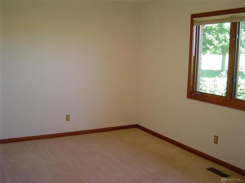 1742 Calais Dr, Springfield, OH 45503 photo 25