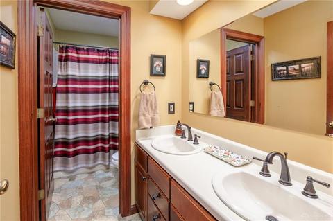 4186 Stone Bridge Dr, Springfield, OH 45504 photo 34