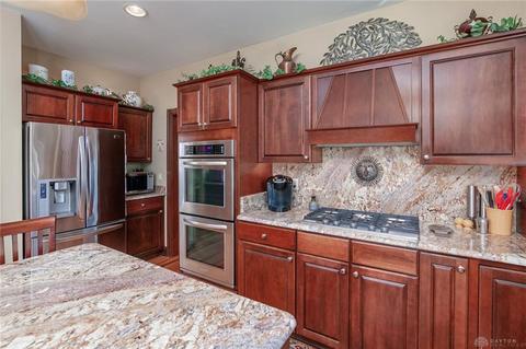 4186 Stone Bridge Dr, Springfield, OH 45504 photo 9