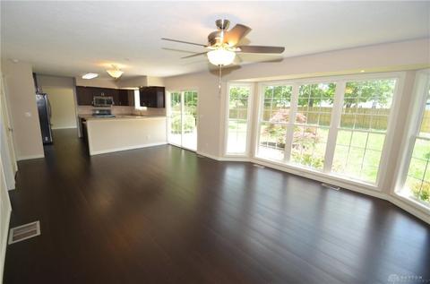 103 3rd St, Medway, OH 45341 photo 2