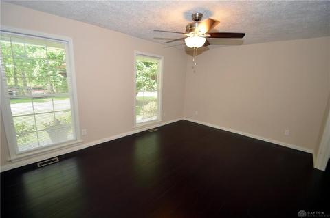 103 3rd St, Medway, OH 45341 photo 8